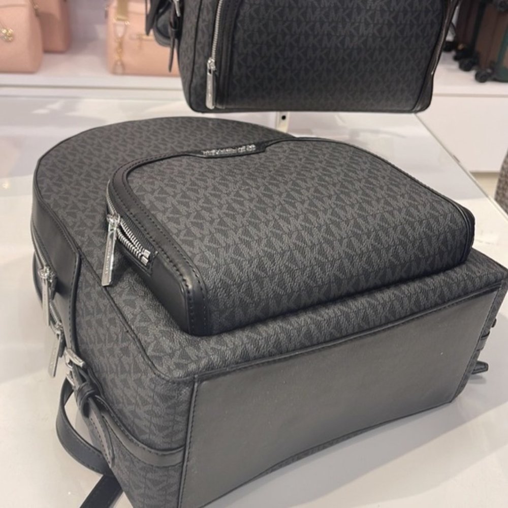 Michael Kors Jaycee Large Zip Pocket Backpack Black - Picture 11 of 16